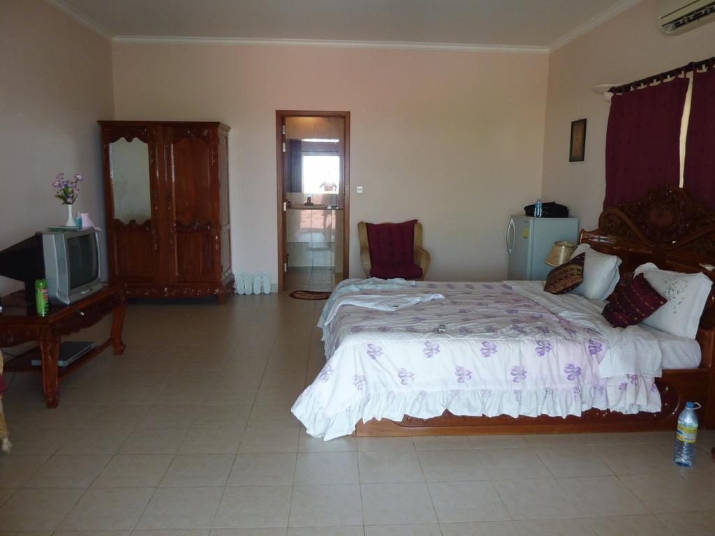 Golden Rooster Hotel Sihanoukville Chambre photo