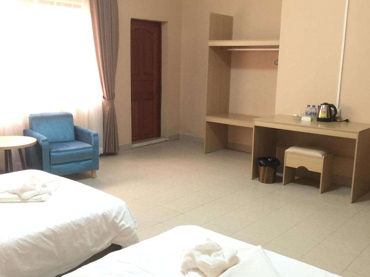 Golden Rooster Hotel Sihanoukville Extérieur photo